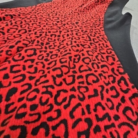 Spense Black & Red Cheeta Print Bodycon Midi Dress Size 4 Sleeveless EUC Fitted - Picture 5 of 12